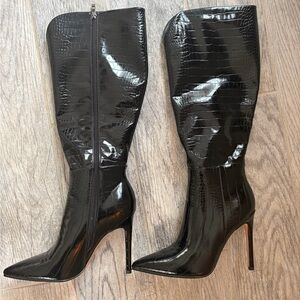 Black Croc-Patterned Stiletto Boots